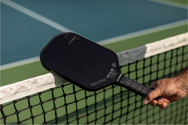  Lỗi chạm lưới/sân đối thủ khi bóng còn live