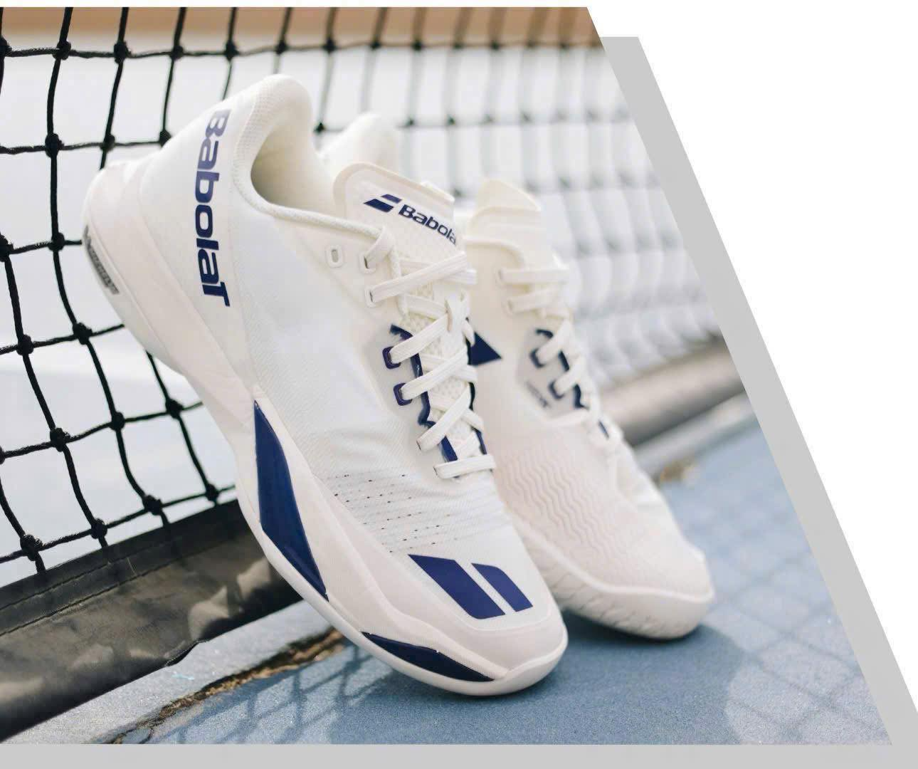 Giá bán Babolat Jet Mach 4 All Court Men tại BISSPORT thay đổi theo màu sắc và thời điểm