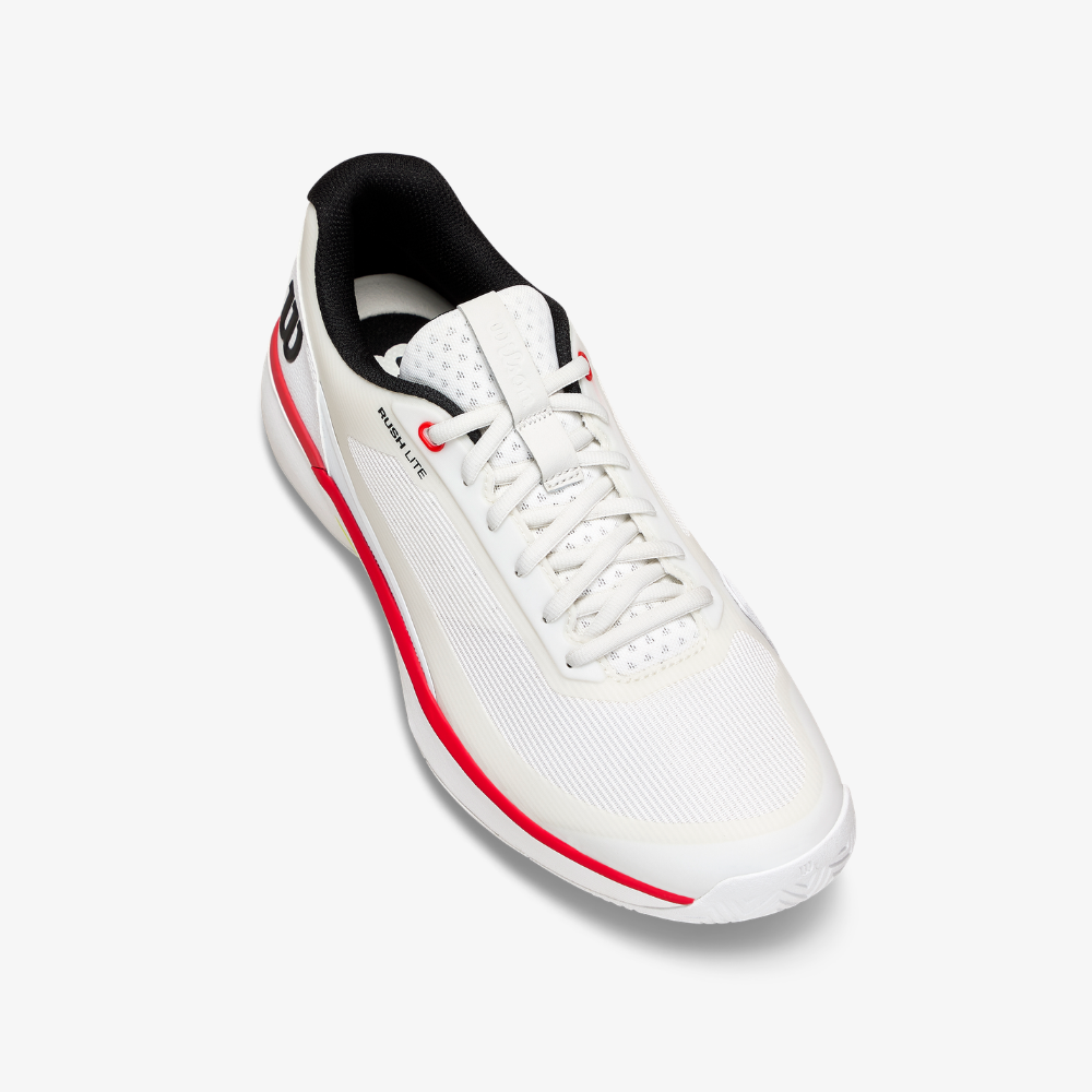Wilson Rush Lite 5 phù hợp với người chơi cần một đôi giày nhẹ, thoải mái và không quá bó chân