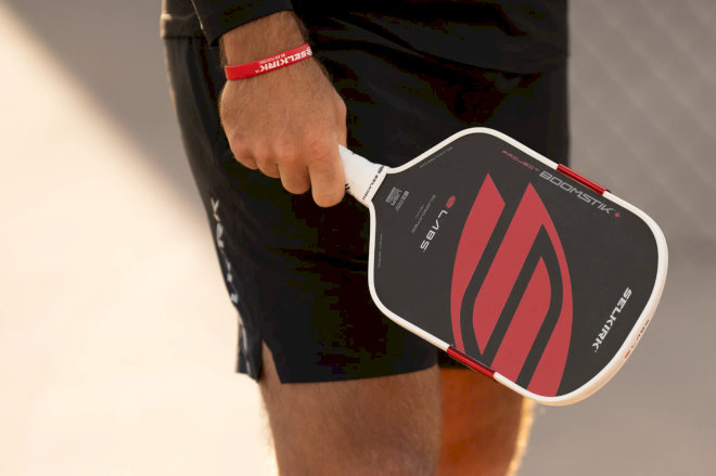 Selkirk Boomstik sở hữu lõi BoomCore thiên về tối đa lực đánh