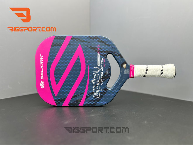 Dòng vợt Selkirk Vanguard Power Air phù hợp với người thích đánh lực mạnh