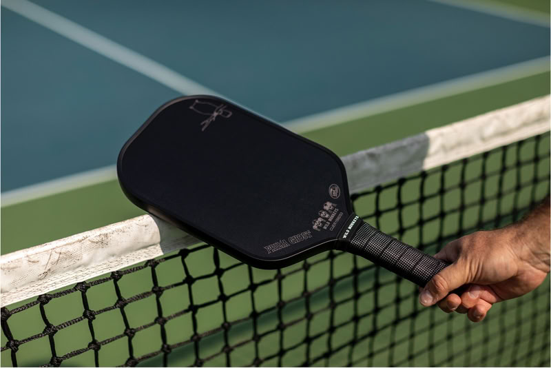 Lỗi chạm lưới/sân đối thủ khi bóng còn live