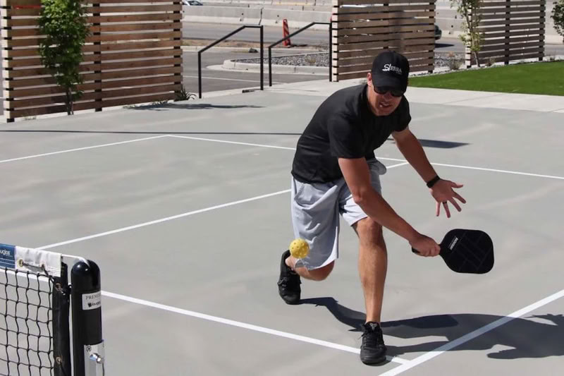 Lỗi đánh bóng ra ngoài