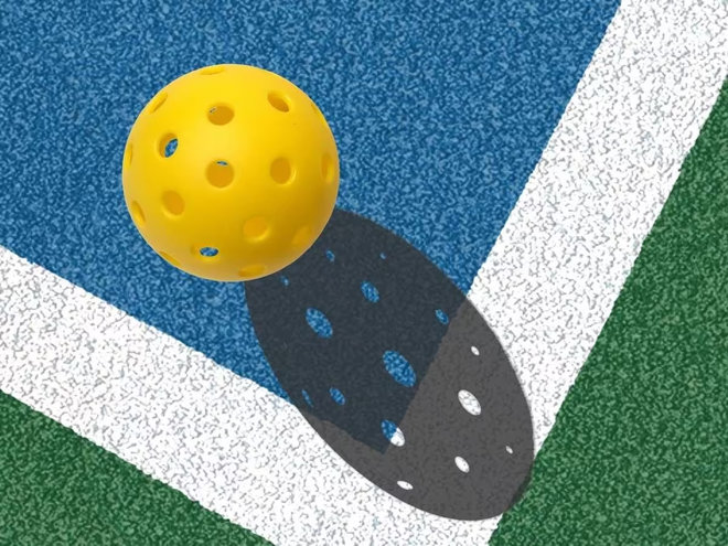 Người mới chơi Pickleball nên ưu tiên bóng trong nhà để dễ kiểm soát hơn