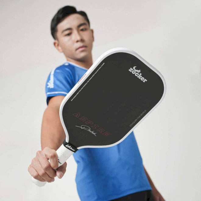 Dòng vợt đang đồng hành cùng Phúc Huỳnh trên sân đấu là phiên bản Zocker Aspire x Phúc Huỳnh