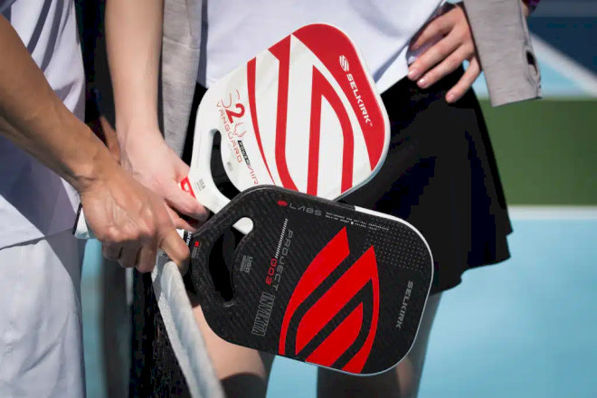 Việc chọn chất liệu vợt liên quan trực tiếp đến trình độ 