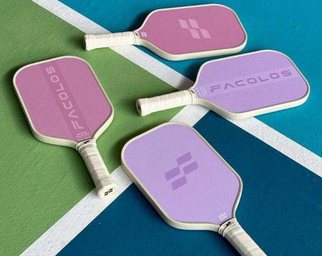 Vợt Facolos Olympic mang những gam màu nữ tính, trẻ trung 
