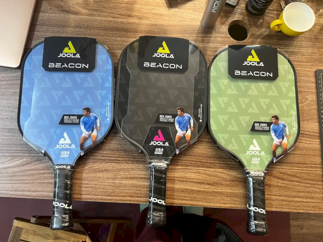 Vợt Pickleball Joola Beacon với thiết kế hiện đại 