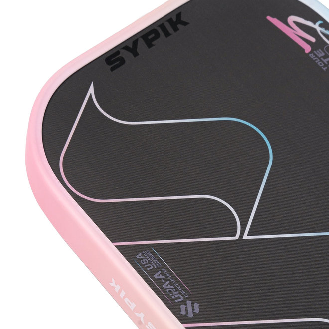 Viền vợt sử dụng công nghệ AeroFlex Edge dạng khí động học giúp giảm lực cản gió