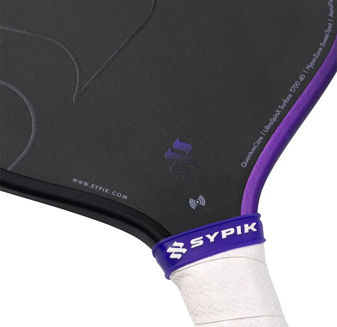 Vợt Pickleball Sypik Triton 3 chính hãng được tích hợp chip NFC ở phần cán vợt