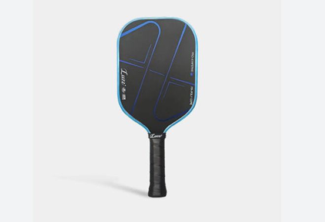 LUZZ Pro Blade 2 là dòng vợt được phát triển dành cho người chơi ưu tiên khả năng kiểm soát