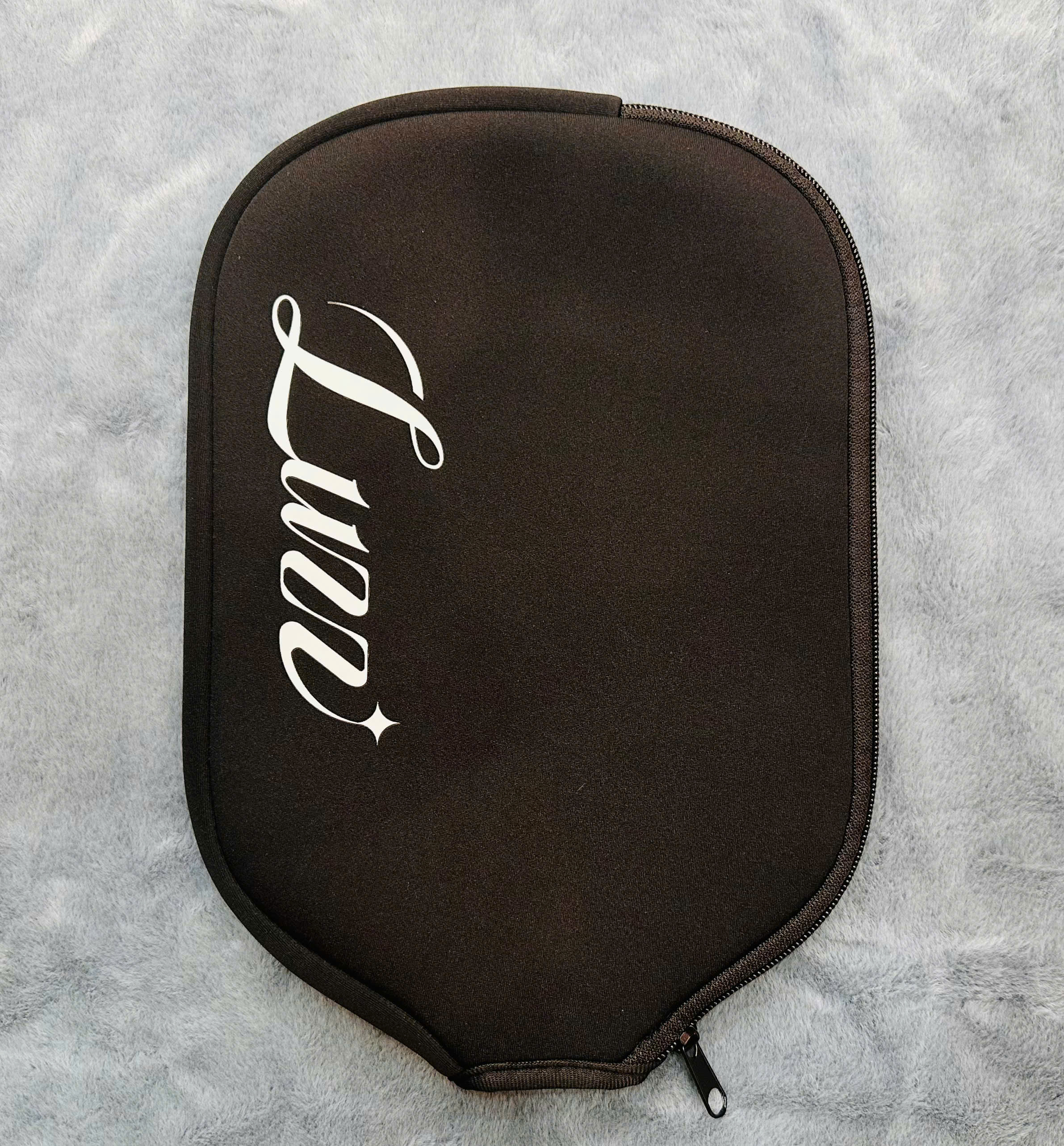 Bao Đựng Vợt Pickleball Luzz Nhung Mịn - Chống Trầy - Thiết Kế Tối Giản - Gọn Nhẹ - Êm Ái - Thoáng Khí Hiệu Quả