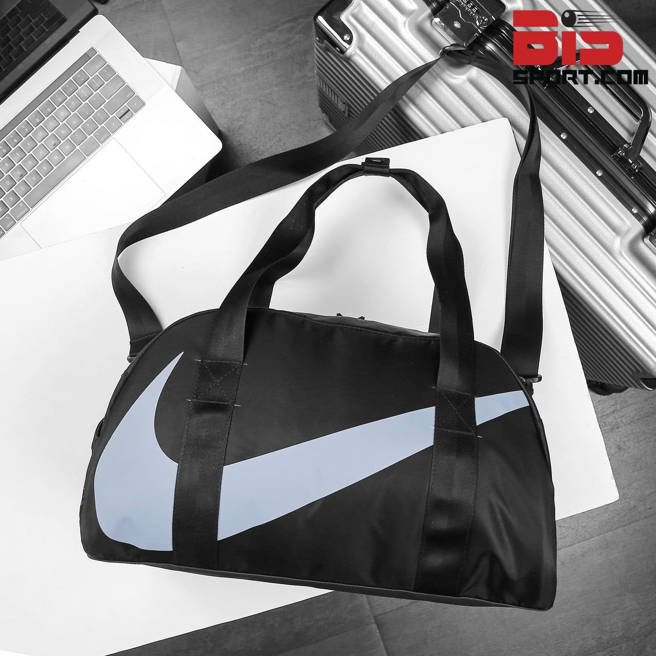 Túi xách adidas Linear Core Duffel Bag Small - Black - DT4826