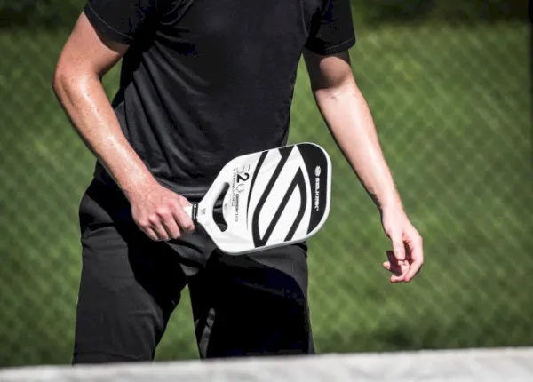 Cách kiểm tra vợt Pickleball Selkirk chính hãng đơn giản và chính xác