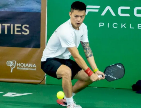 Anh Chú Pickleball là ai? Giải mã lối chơi & dòng vợt 