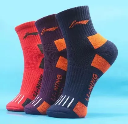 Vớ Lining Cổ Cao Tới Mắt Cá - Dày , Êm , Mềm , Thoát Khí Cực Tốt