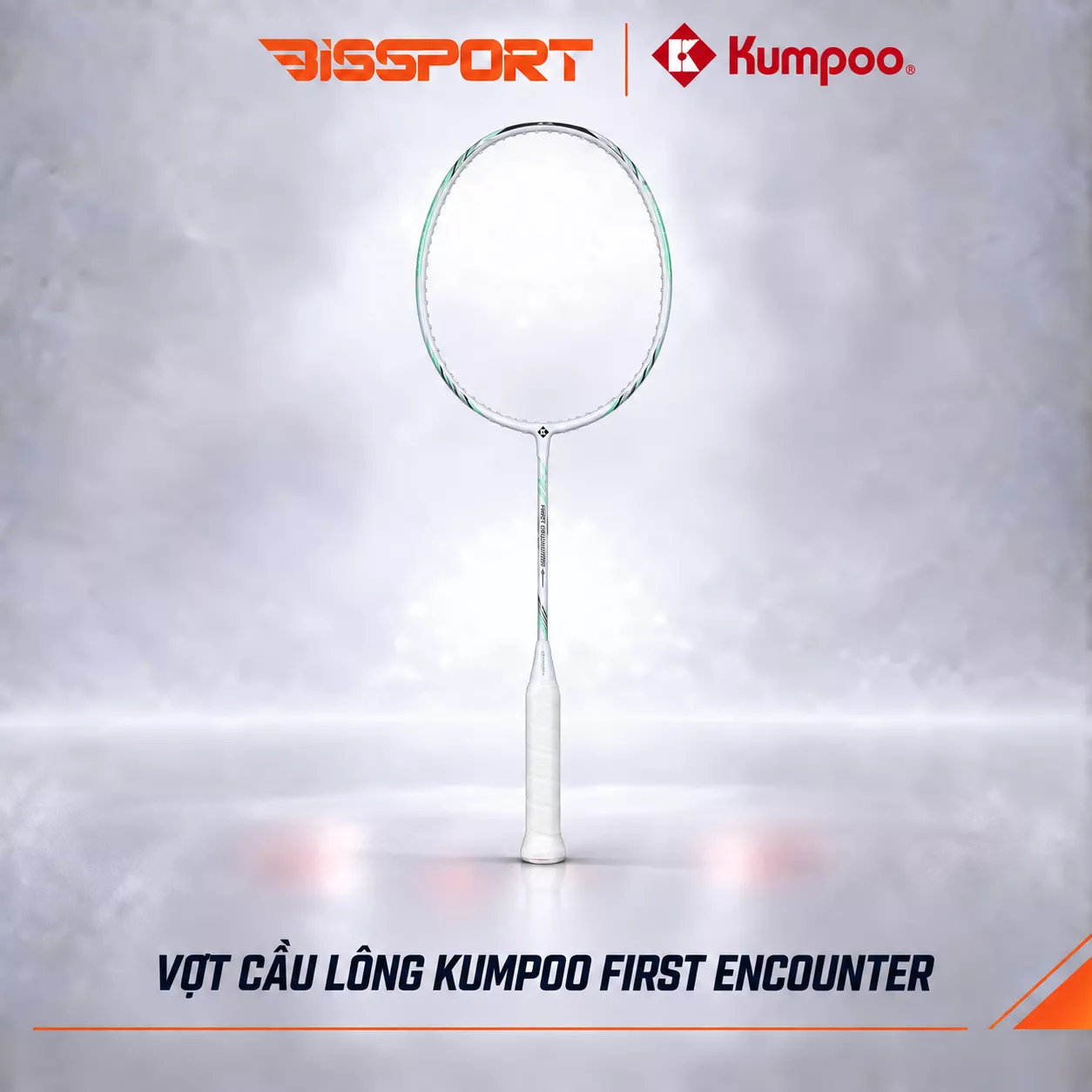 Vợt Cầu Lông Kumpoo First Encounter Chính Hãng - Màu Trắng Xanh Dương - Thiết Kế Năng Động - 4U - Cân Bằng